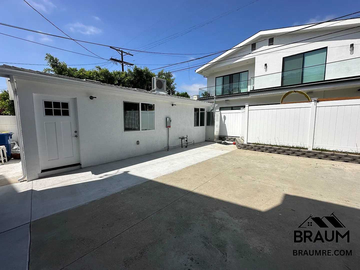1111 CREST — Photo 1
