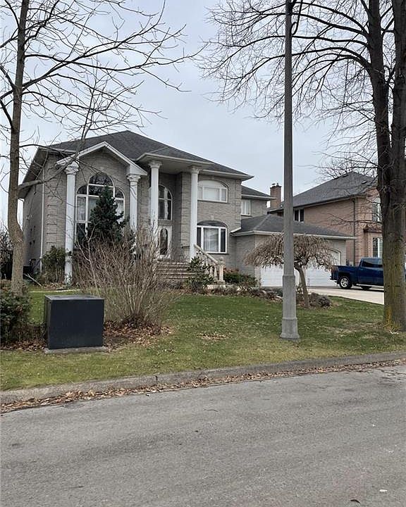 2nd image of 630 Stanley St