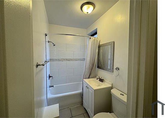 3rd image of 7914 S Wabash Ave #2