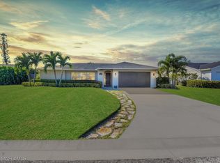 5533 Amoroso Dr, Fort Myers, FL 33919