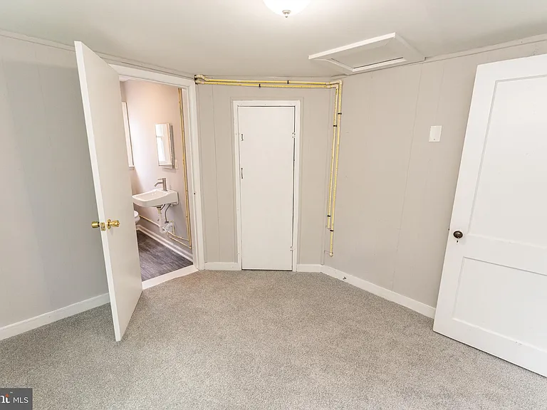 115 Davis Ln — Photo 18