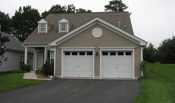 1st image of 14 Heathersway Ct