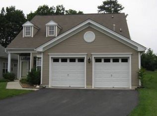 14 Heathersway Ct, Lakewood, NJ 08701