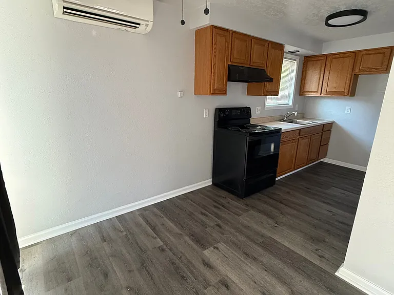 1206 Hill St SE #1206 — Photo 3