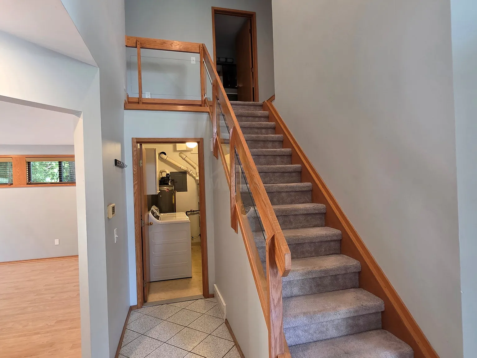 3 bed, 2.5 bath, 1854 sqft, $2,400 — Photo 3
