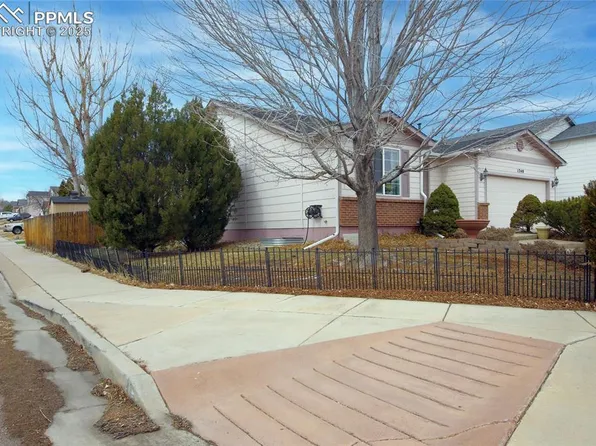 1240 Lords Hill Dr, Fountain, CO 80817