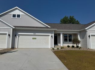 1535 N Village Cir, Kalamazoo, MI 49009