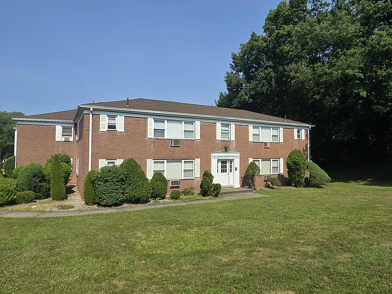24 Rolling Ridge Rd #A — Photo 1