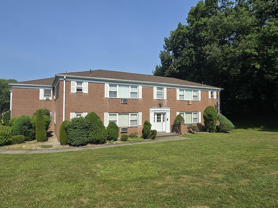 1st image of 24 Rolling Ridge Rd APT A