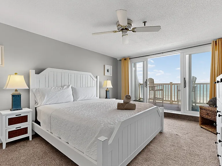 39 W Grand Ave #450 — Photo 15
