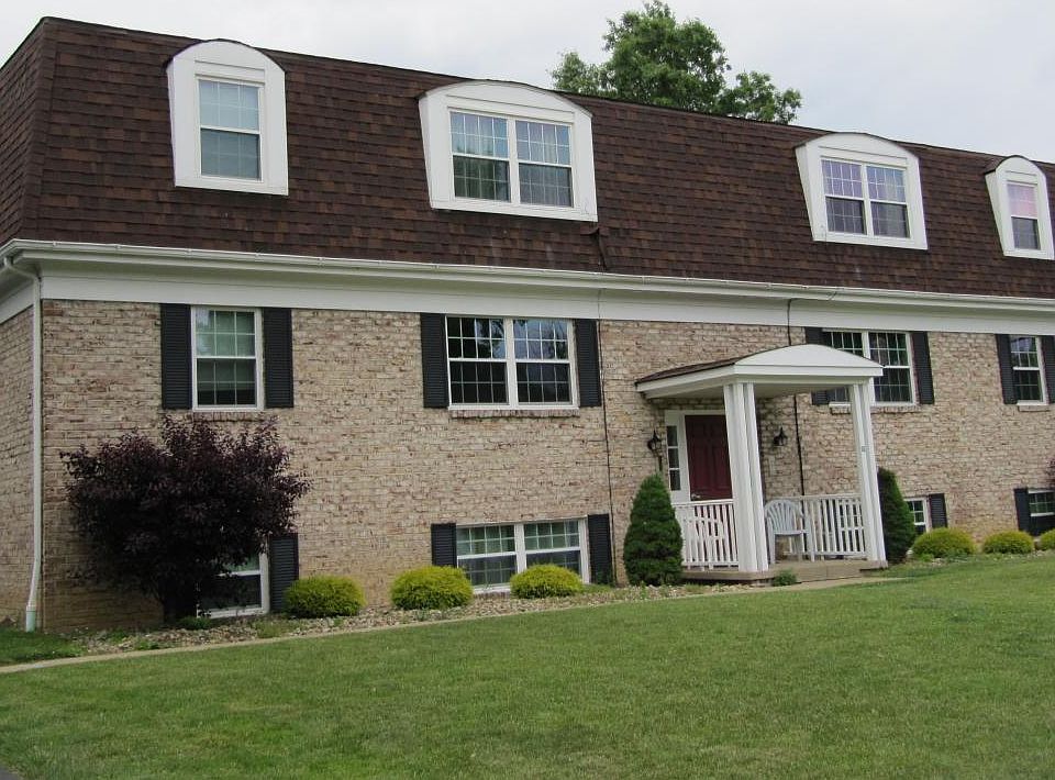 1st image of 68 Forest Garden Dr APT 4