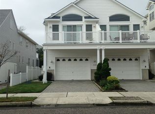 218 44th St #EAST, Sea Isle City, NJ 08243