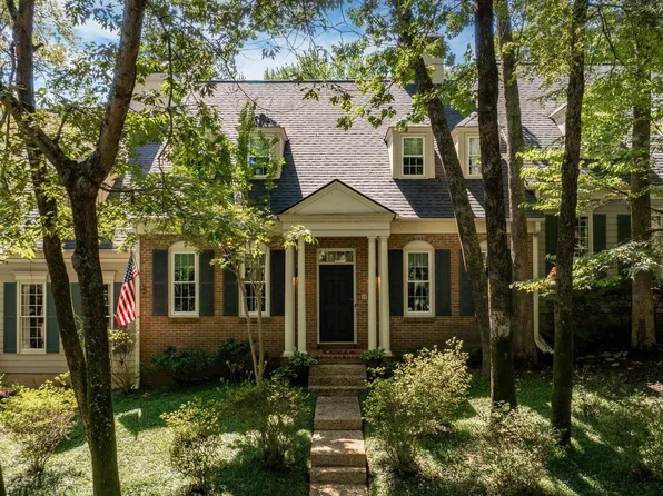 23 Windsor Ct, Little Rock, AR 72212