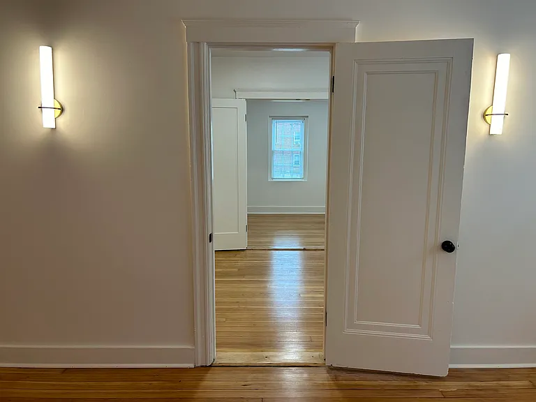109 Montgomery St #2 — Photo 20