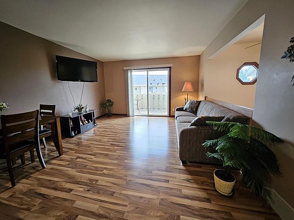 3rd image of 6461 S Crabapple COURT #1