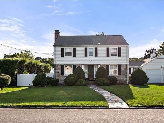 5th image of 29 Poppy Dr