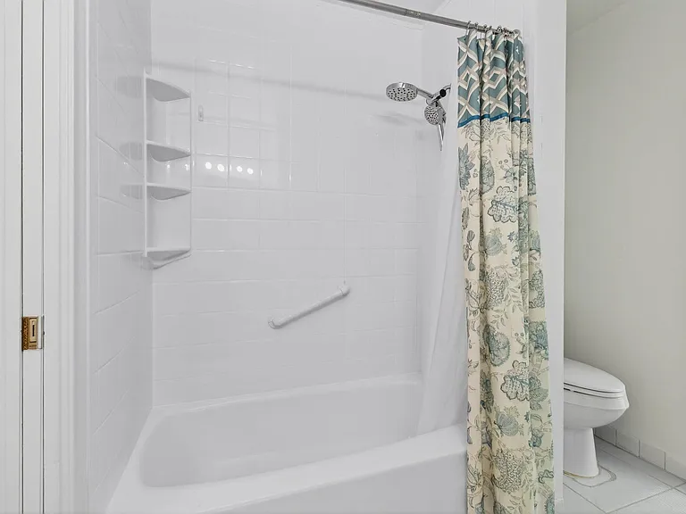 699 NW 16th Ave — Photo 27