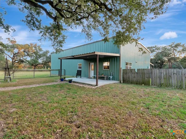 2133 County Road 125, Edna, TX 77957