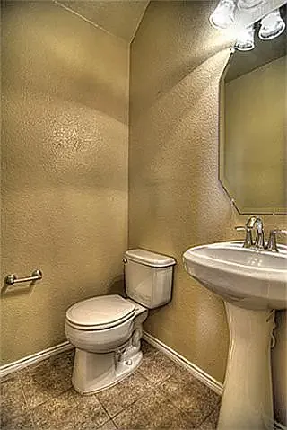 6216 Texana Way — Photo 15
