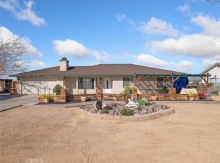 16986 Ocotilla Rd, Apple Valley, CA 92307