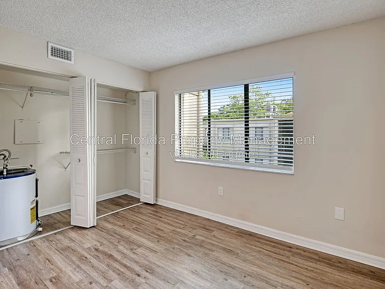 3282 S Semoran Blvd #22 — Photo 14
