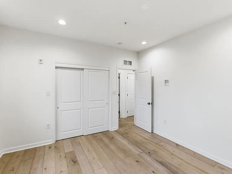 2011 N Reese St #7B — Photo 11