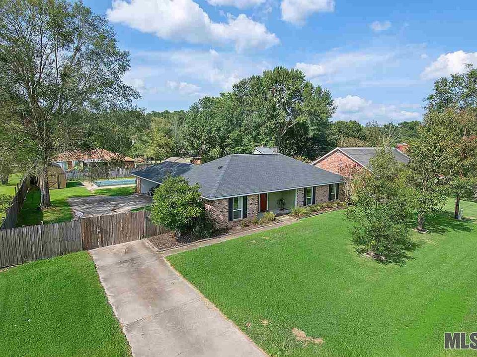 1st image of 14141 Forest Glen Ln