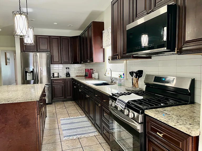 224 N Austin Blvd #1 — Photo 9