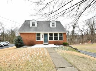 277 Ewings Mill Rd, Moon Township, PA 15108