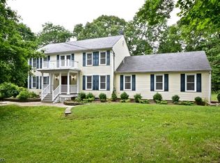 2 Hickory Corner Rd, Milford, NJ 08848