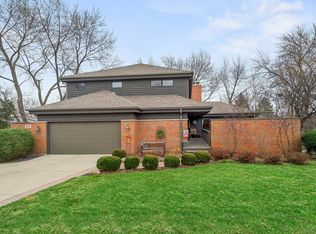 473 Sunset Ct, Glen Ellyn, IL