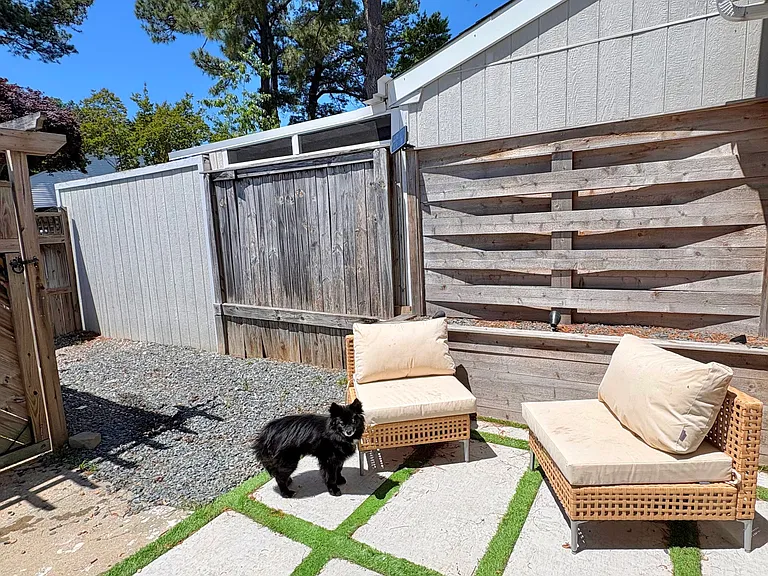 853 Cambridge Dr — Photo 9
