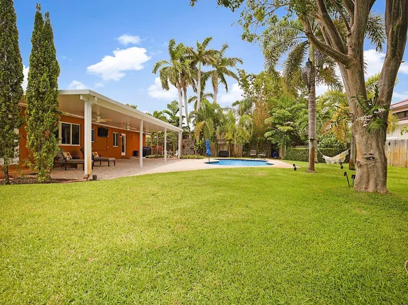 901 NE 3rd Street, Pompano Beach, FL 33060