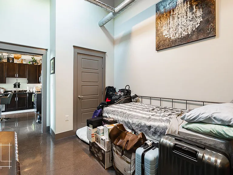 Wonder Bread Lofts — Photo 117