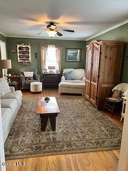 3rd image of 12 Clayton Avenue