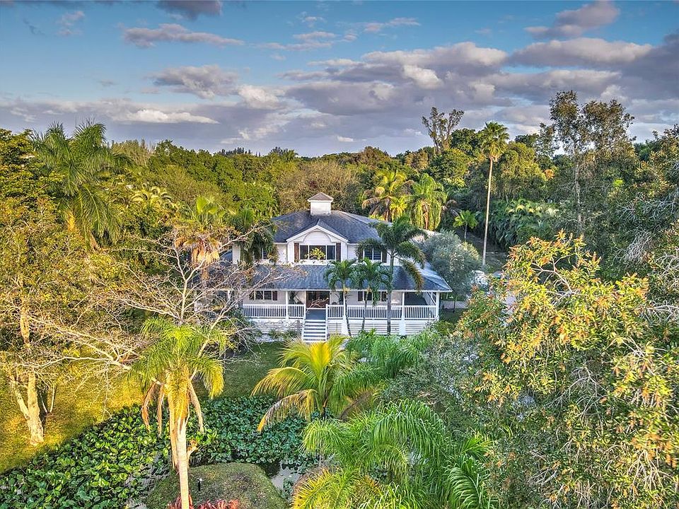 1st image of 6402 SW 185TH WAY
