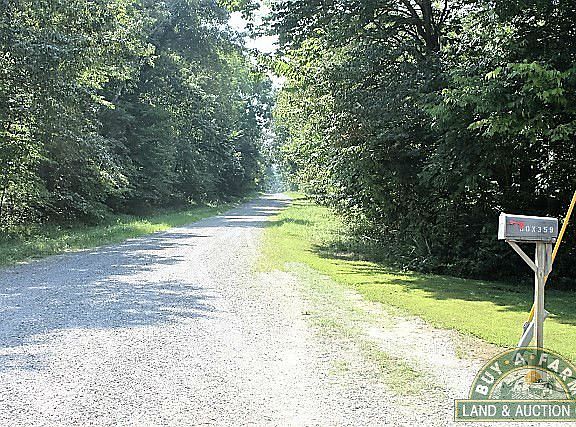 4th image of 3519 County Road 700 N
