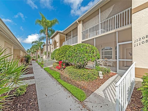 3rd image of 26901 Clarkston Dr #108