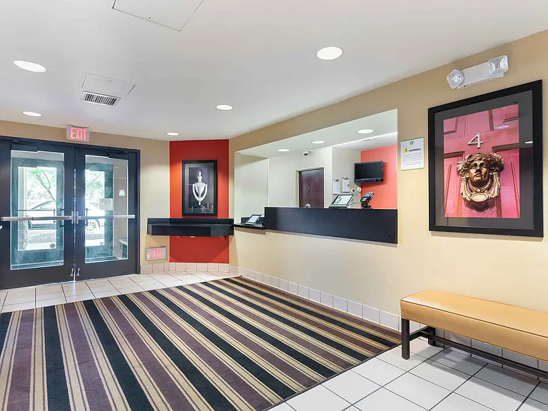 Lobby and Guest Check-in