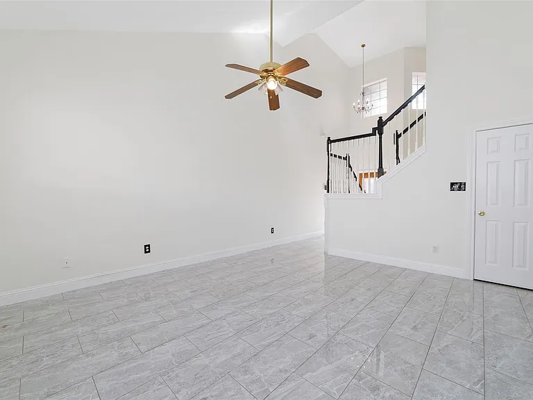 1408 S Friendswood Dr #804 — Photo 11