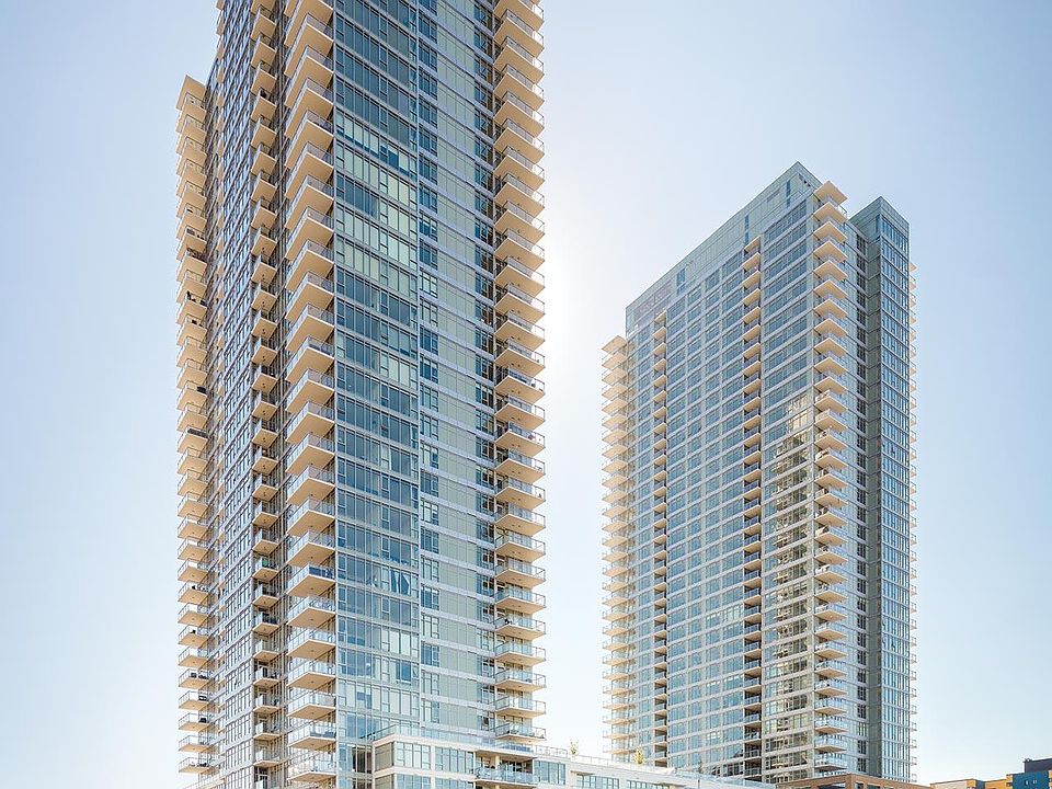 insignia towers
