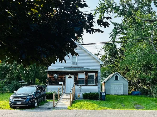 24 Knapp Ter, Albany, NY 12205