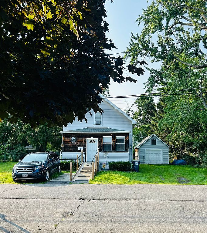 24 Knapp Ter - Property Image
