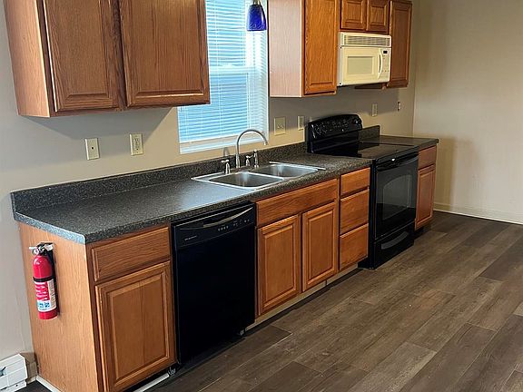 2nd image of 103 E Driscoll Dr APT 2