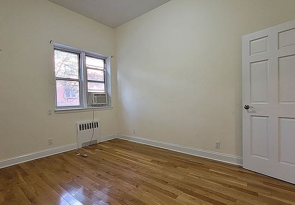 4th image of 128 E 91st St APT 2G