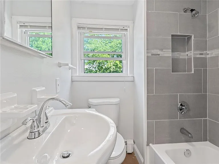 30 Cato Ave #2 — Photo 6