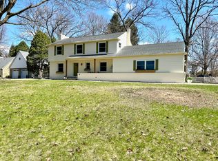 85 Shadywood Ln, Battle Creek, MI 49015