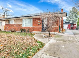 7341 McKinley Ave, Center Line, MI 48015