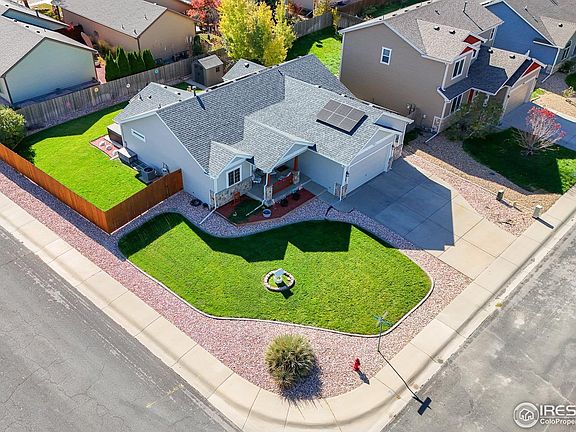 3rd image of 1720 Goldenvue Dr
