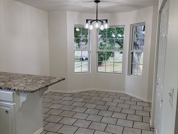 2nd image of 513 W 6th St